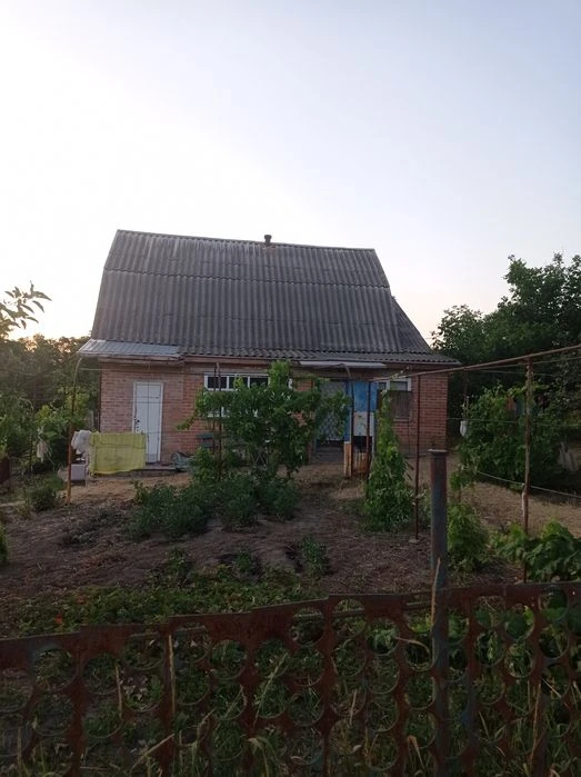 Продаж будинку з мансардою за містом