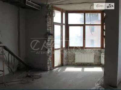 Sale of 4-room apartment 120 sq. m. on Bogdana Khmelnytskyi St. 5