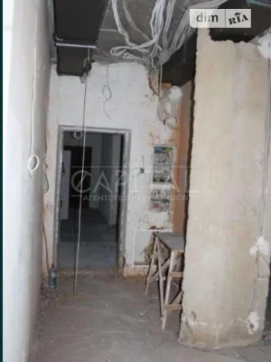 Sale of 4-room apartment 120 sq. m. on Bogdana Khmelnytskyi St. 5