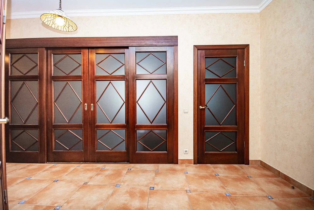 пр.Науки . Моторний пров. Лукрецька 3 2к кв  (75м2)  БЕЗ %