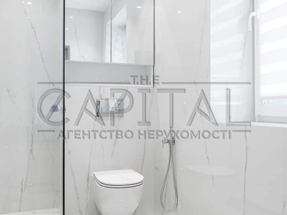 Будинок. Київ, Осіння вул.