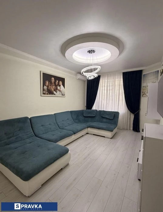 Продаж 3- кімнатної квартири в ЖК Ідеал з ремонтом
