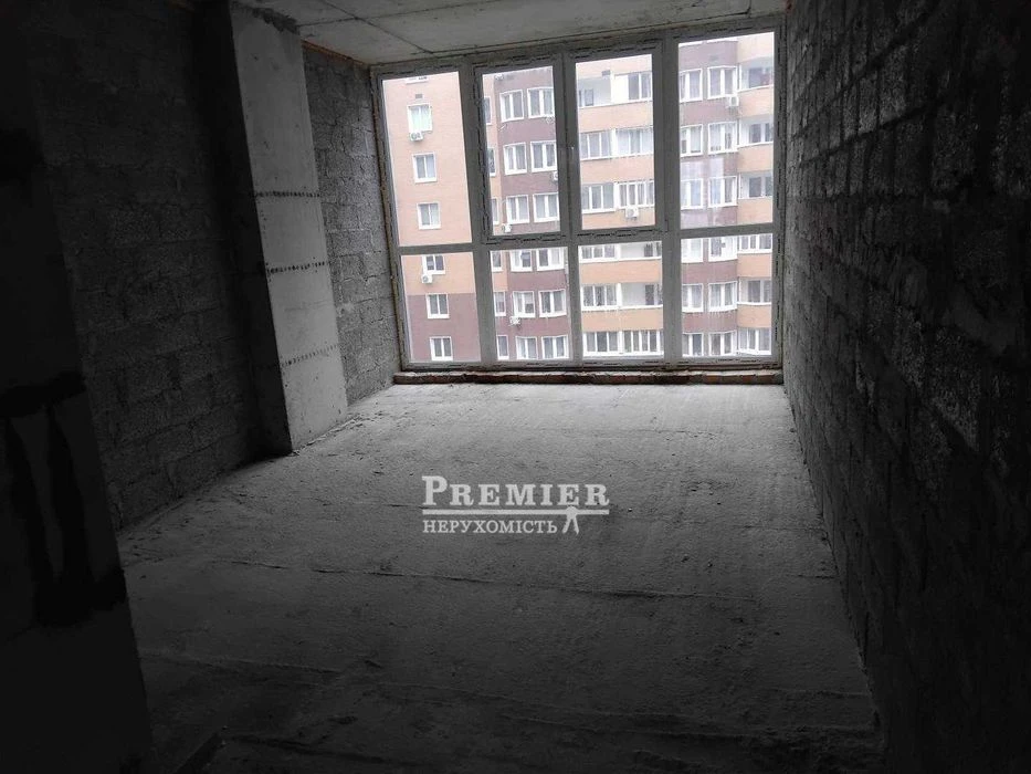 Продам 1-кімнатну квартиру в новому зданому будинку. Підходи
