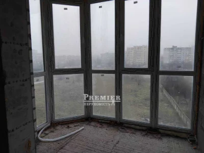 Продам 1-кімнатну квартиру в новому зданому будинку. Підходи
