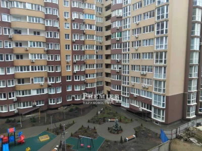 Продам 1-кімнатну квартиру в новому зданому будинку. Підходи