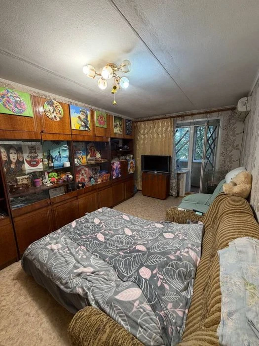 Продаж 1к. квартири. Полякова . 2 шевченківський. 2 поверх
