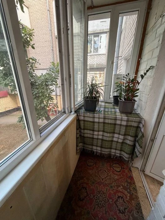 Продаж 1к. квартири. Полякова . 2 шевченківський. 2 поверх
