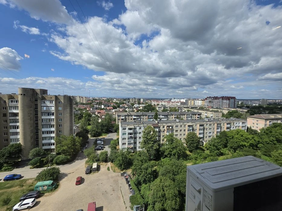Продається стильна дворівнева 3-кімнатна квартира з якісним