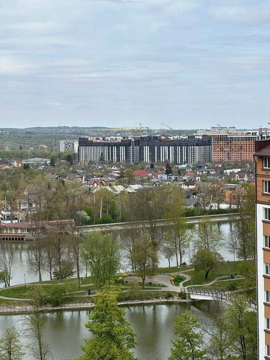 Продається 3-кімнатна квартира в ЖК Гідропарк