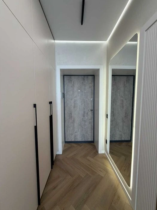 Терміновий продаж трикімнатної квартири в центральній частин