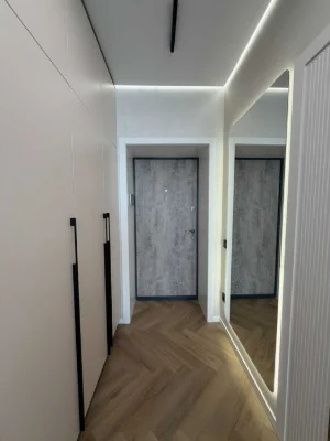 Терміновий продаж трикімнатної квартири в центральній частин