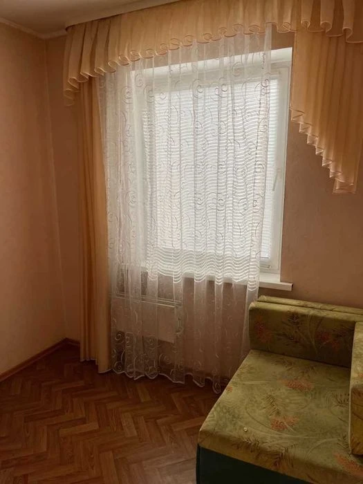3к квартира 63м2, РОЗДІЛЬНІ КІМНАТИ, поверх 3/9, м-н Левада