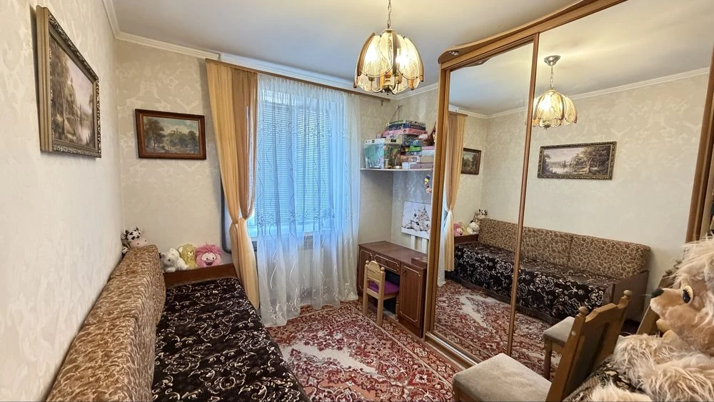Продам простору 3к квартиру в районі вул. Захисників Миколає