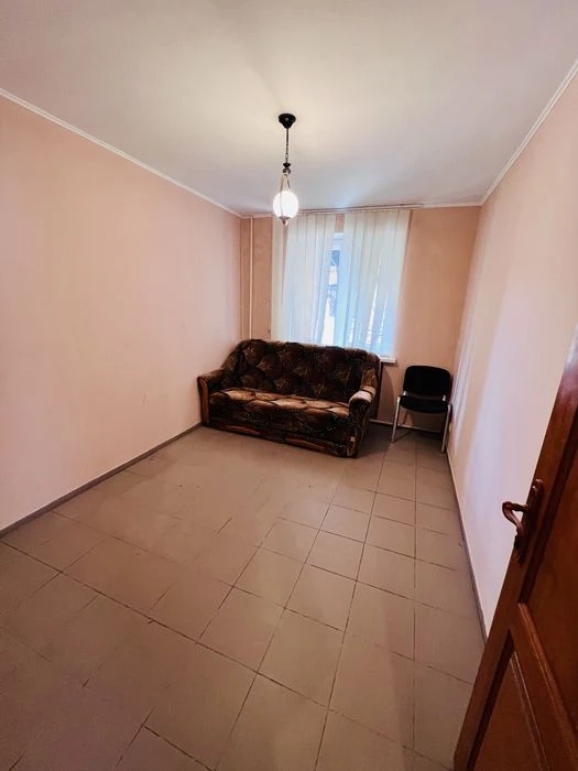 Продаж 3к квартири під житло або бізнес
