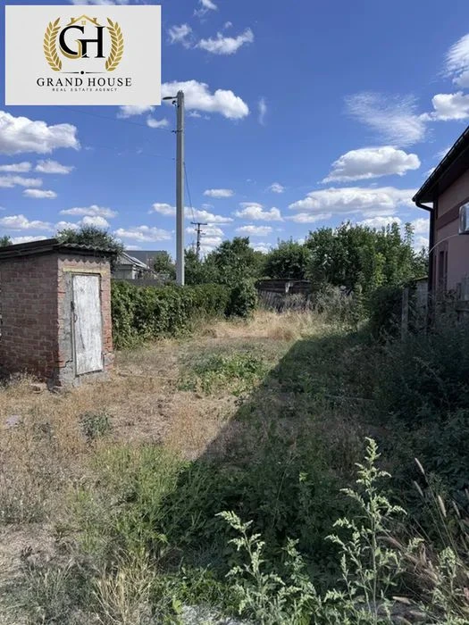 Продам частину будинку з власним двором на Катранівці