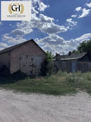 Продам частину будинку з власним двором на Катранівці