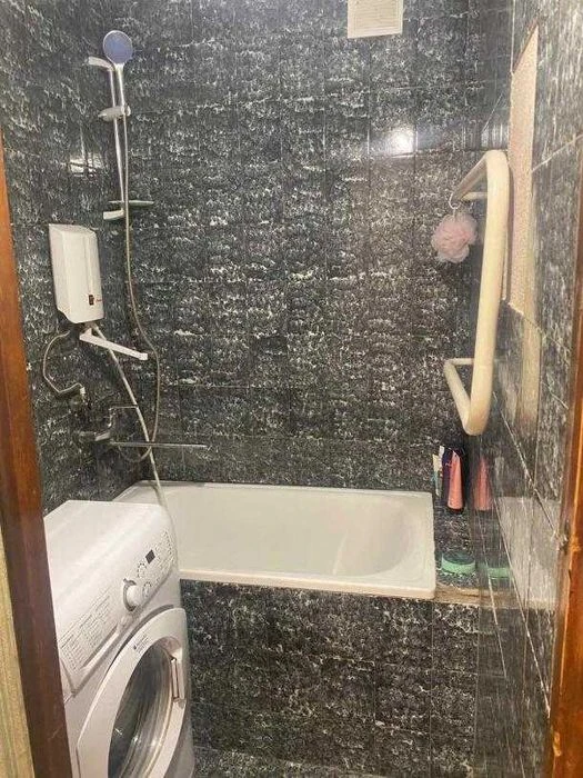 Продам 1-комнатную квартиру возле метро Алексеевская — 23 00