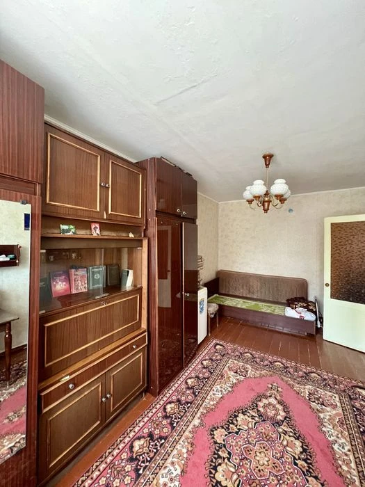 Продаж 1-кімн. квартири  в Дніровському районі , 2/5