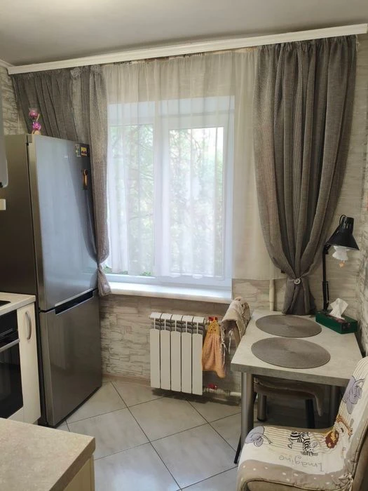Продам квартиру на Космосі, власниця