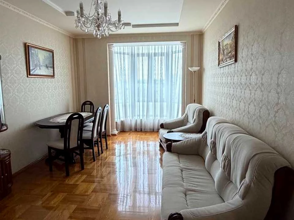 Квартира. Івано-Франківськ, Незалежності вул.