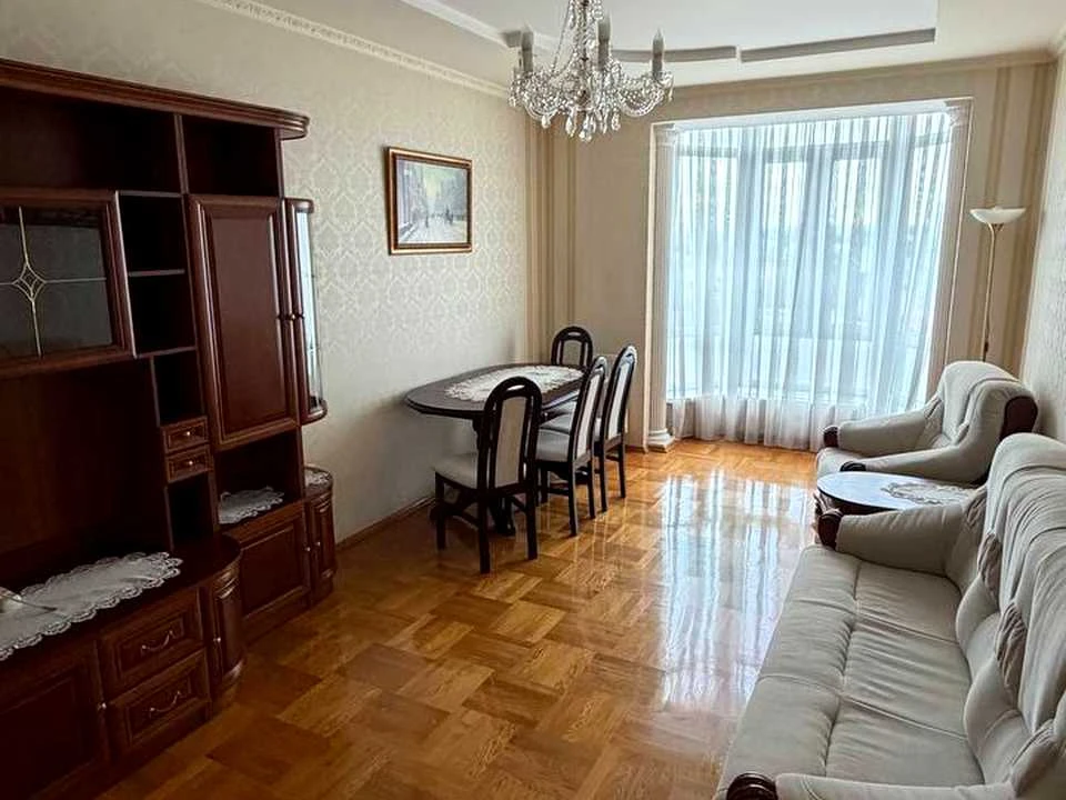 Квартира. Івано-Франківськ, Незалежності вул.