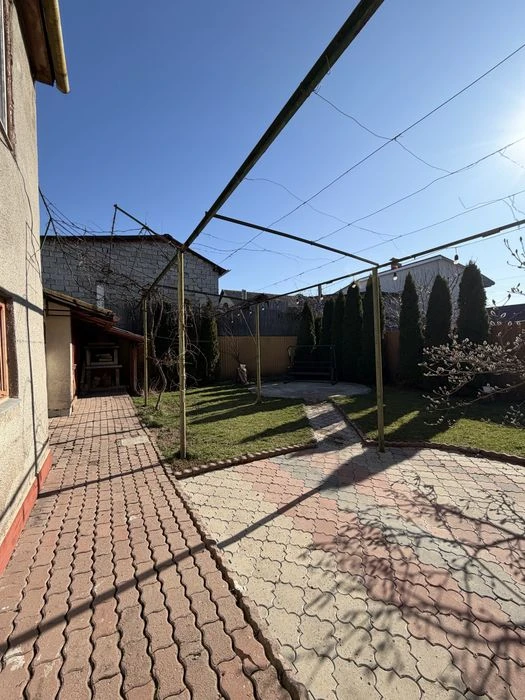 Продаж поиватного будинку