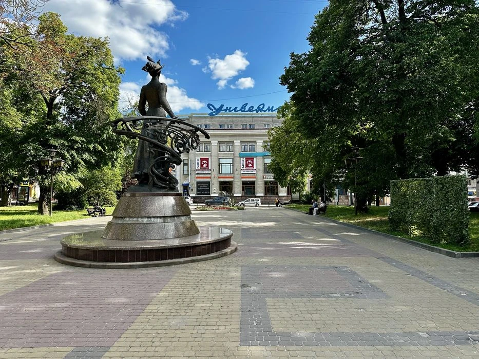 Продаж 3 кім квартири 81 м2 Центр Бульвар Шевченка