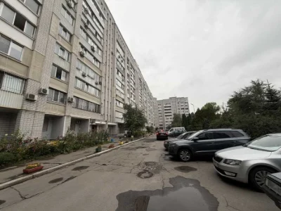 Продам большую квартиру в кирпичном доме 52 м с ремонтом Тит