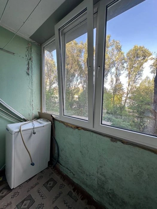 Продам 2к квартиру Левобережный Караван Крушельницкой