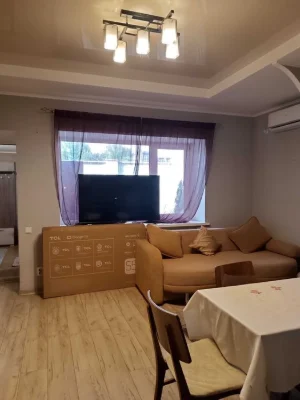 Люстдорфская дорога / Дмитрия Донского. Дом 80 м с ремонтом.