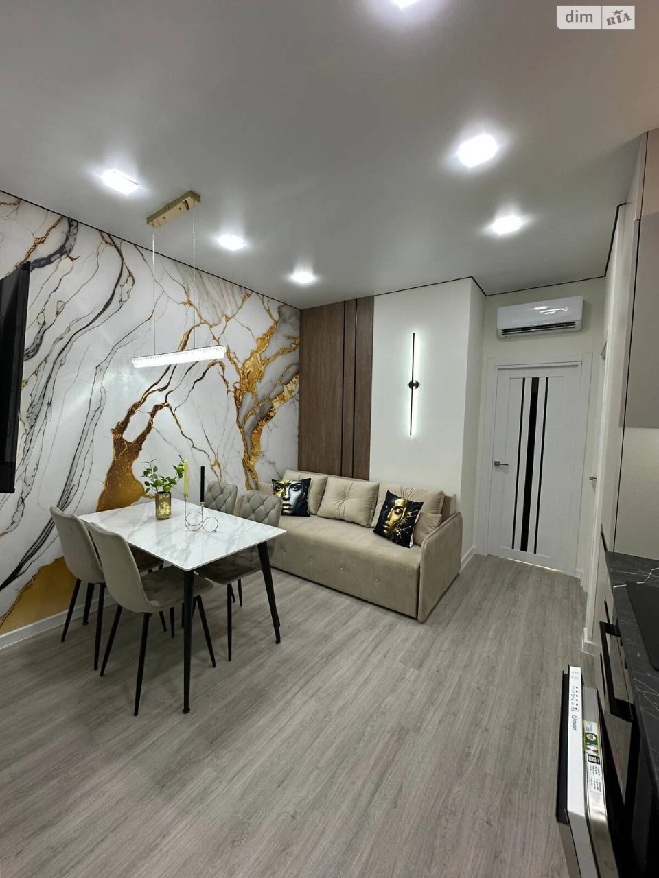 Long-Term Rental Apartment Near Mlyn