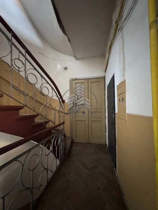 Продаж 3-кімнатної квартири на вул. Вітовського