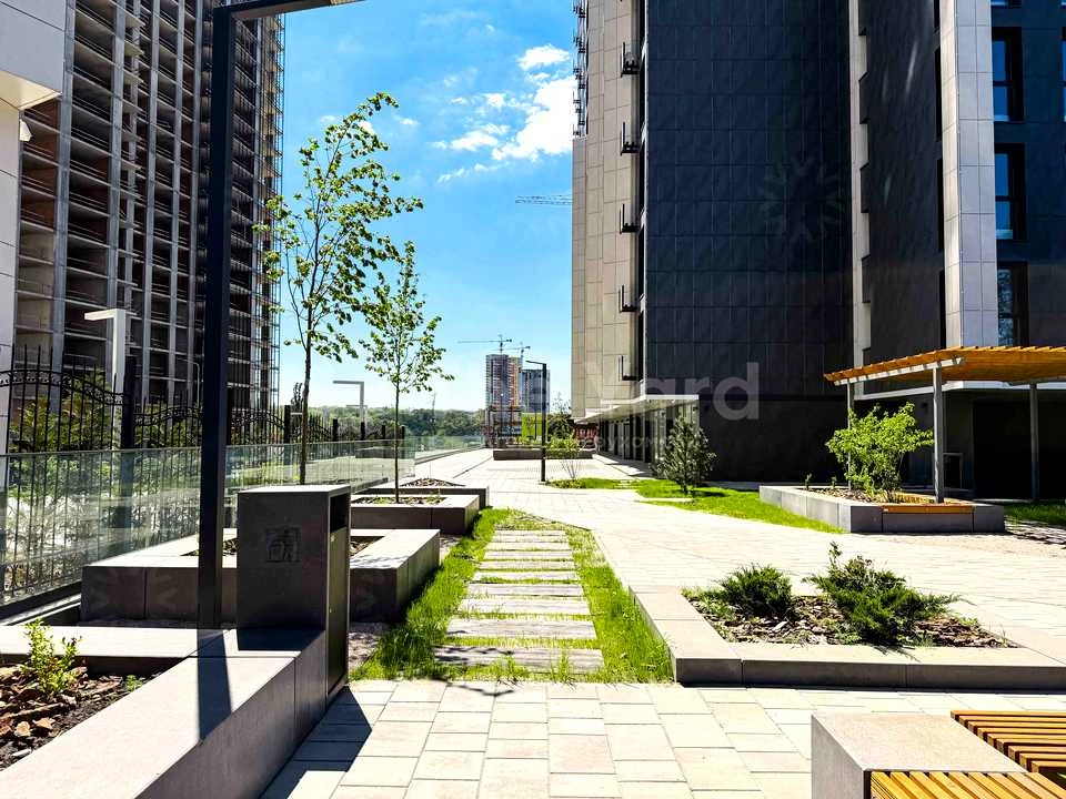 Квартира. Київ, Андрія Верхогляда вул. (Михайла Драгомирова)