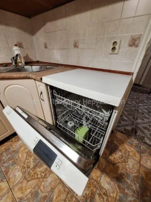 Продаж 2-кімн. квартири, 56. 5 м², 5/5 эт, Київ – чудовий ва