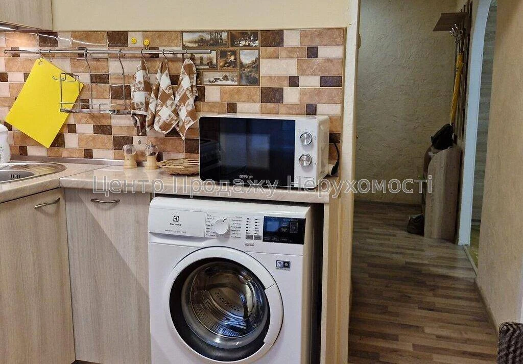 Продаж 2-кімн. квартири, 3/6 пов, 45 м², Київ – затишок та к