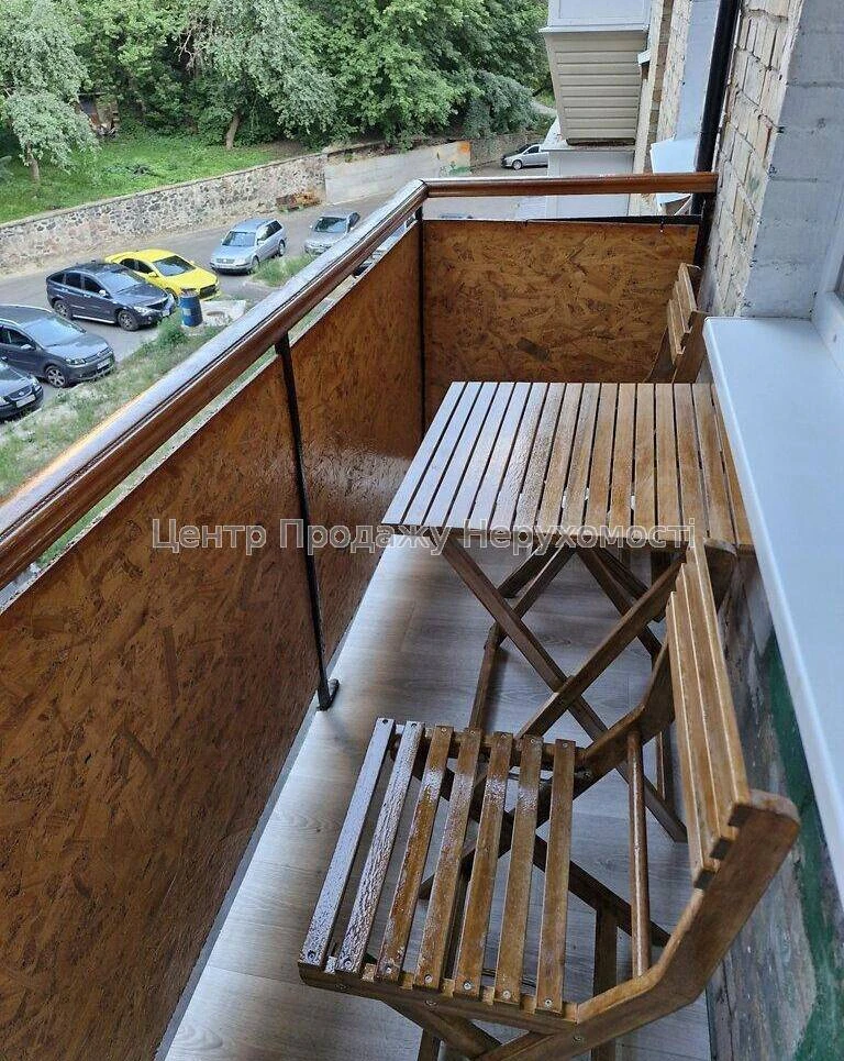 Продаж 2-кімн. квартири, 3/6 пов, 45 м², Київ – затишок та к