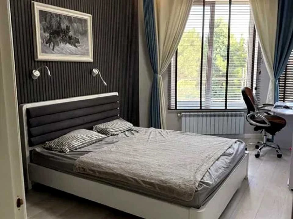 Будинок. Одеса, Жоліо Кюрі вул.