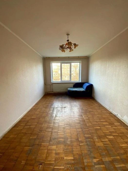 1-room apartment for sale on Roman Shukhevych Avenue. Ky