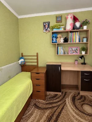 Продам однокімнатну квартиру на Безручка,5