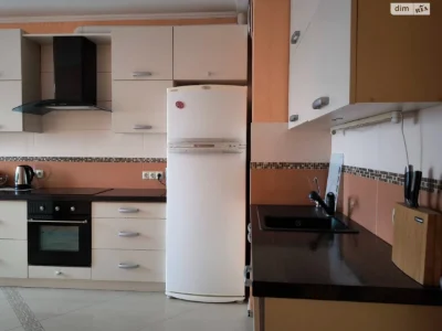 Довгострокова Оренда Квартира Вітряні Гори