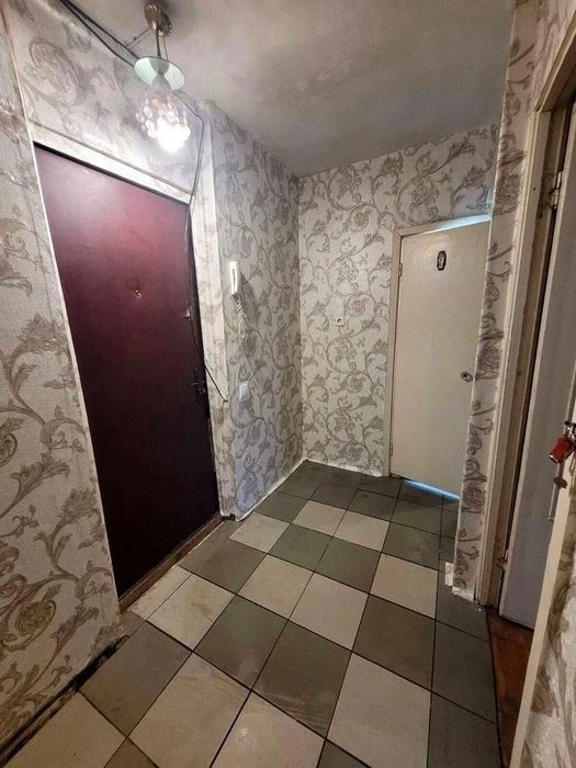 1-room apartment for sale on Roman Shukhevych Avenue. Ky