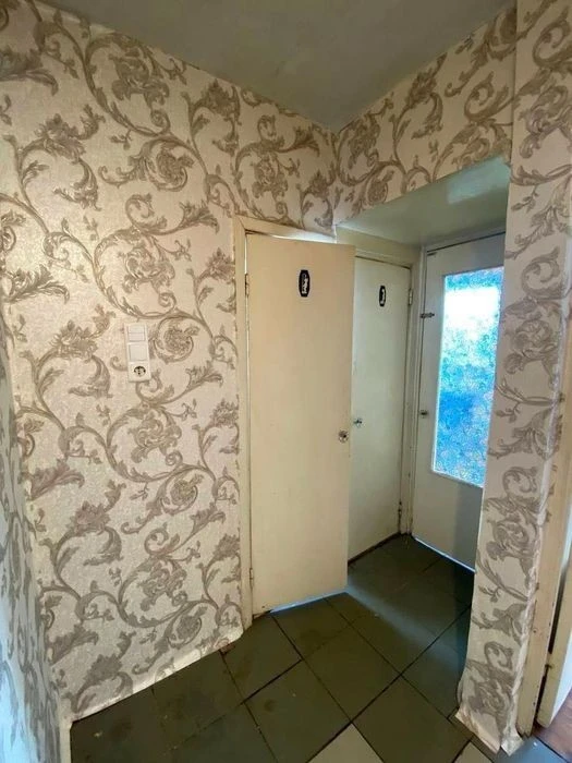 1-room apartment for sale on Roman Shukhevych Avenue. Ky
