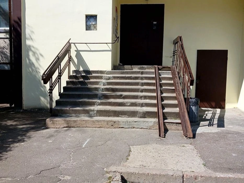 1-room apartment for sale on Roman Shukhevych Avenue. Ky