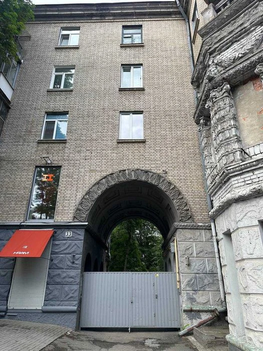 Продам  2к квартиру Центр пр. Д. Яворницького Ремонт Техніка