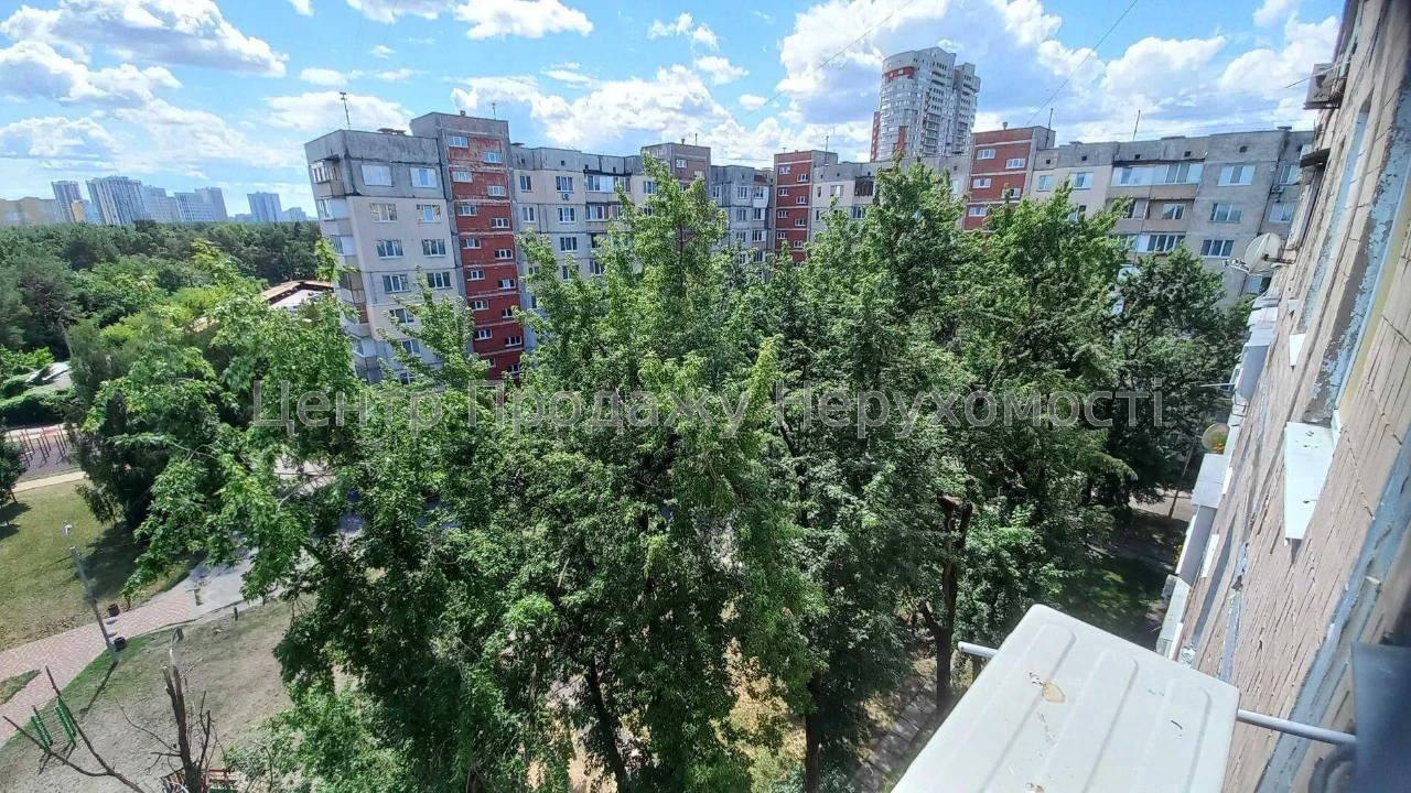Продаж 2-кімн. квартири, 8/9 поверх, 48 м², Київ. Відмінне р