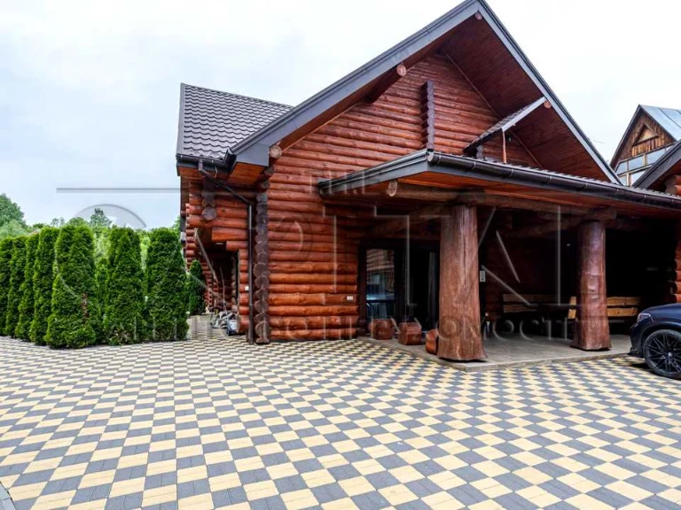 Будинок. Київ, Квітки-Основ'яненка вул.