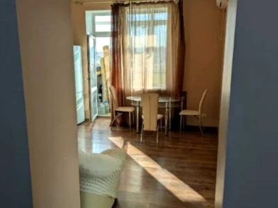 Apartment. Kharkiv, Peremohy Avenue.