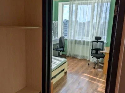 Apartment. Kharkiv, Peremohy Avenue.