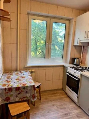 Продам! 1 Кв. Нові Будинки. Кап.ремонт. Меблі, техніка.