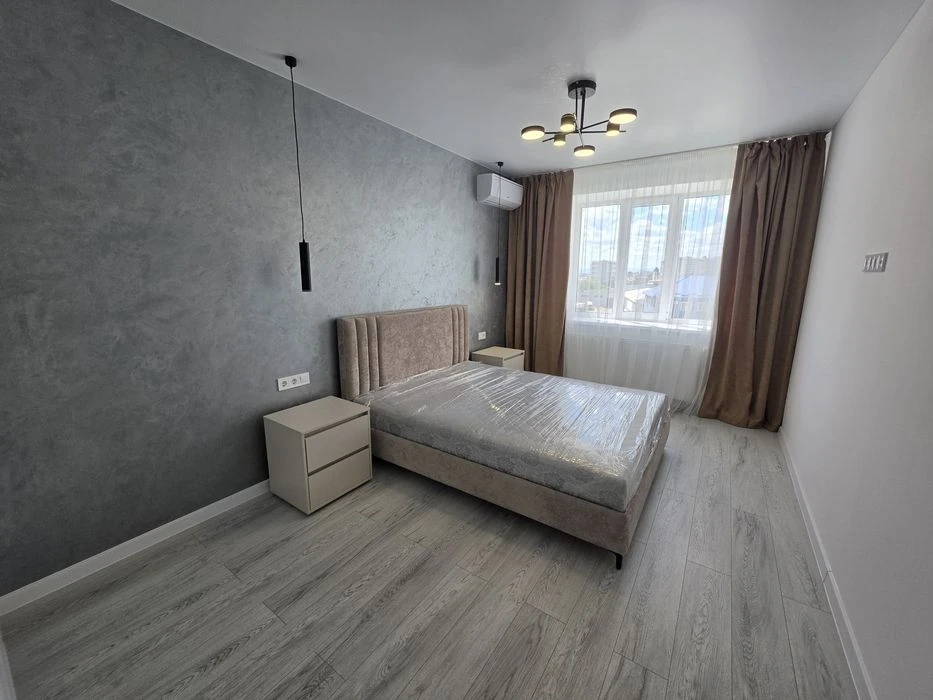 2-кімнатна квартира з  ремонтом на Височана, 18